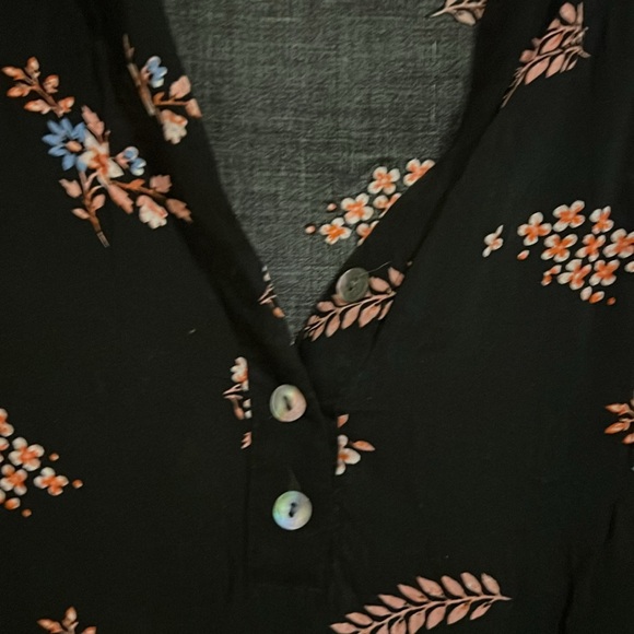 Express Long Sleeve Tunic Top - Picture 2 of 11